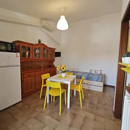 Appartamento L03 - Grazioso Bilocale Con Giardino E Posto Auto Marcelli