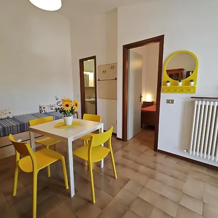 L03 - Grazioso Bilocale Con Giardino E Posto Auto * Marcelli