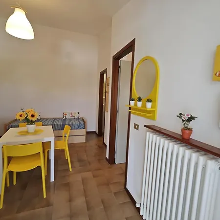 L03 - Grazioso Bilocale Con Giardino E Posto Auto * Marcelli