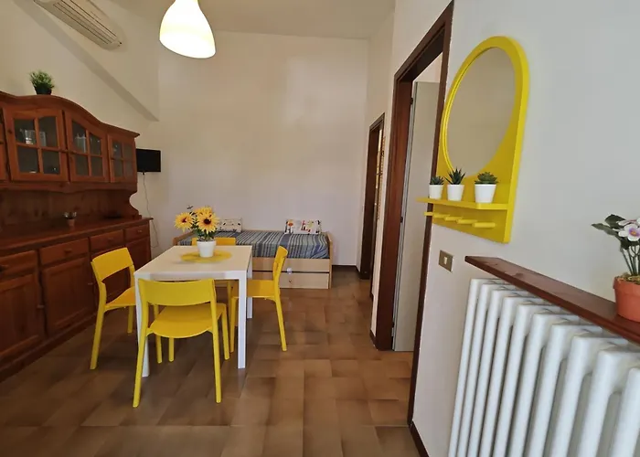 L03 - Grazioso Bilocale Con Giardino E Posto Auto Marcelli